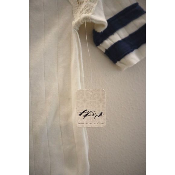 We The Free x FP OB1547016 Women's Sz S White/Blue 1/4 Zip Lace Sleeve Top - Picture 5 of 7